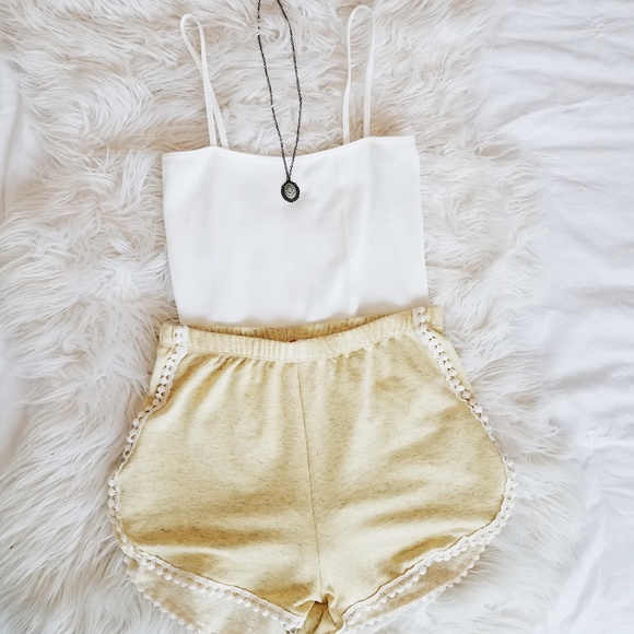 Pastel Yellow Comfy Hi-Wasted Shorts - Picture 4 of 6